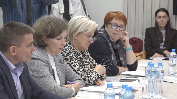 Профильный комитет приступил к рассмотрению бюджета округа