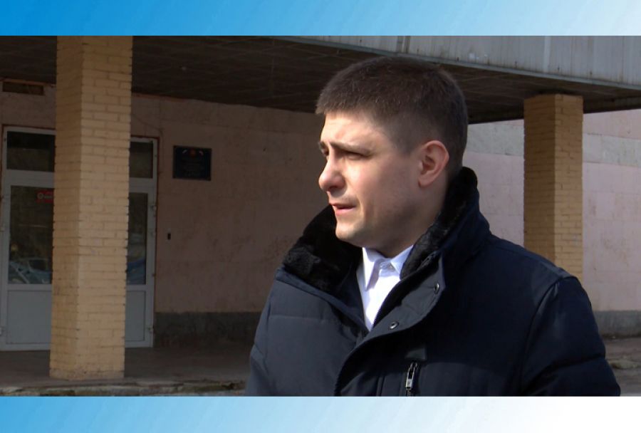 Кому отдавать салют?