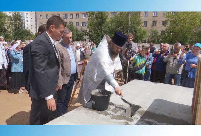 В основание памятника Александру Пересвету заложили капсулу со святой землёй