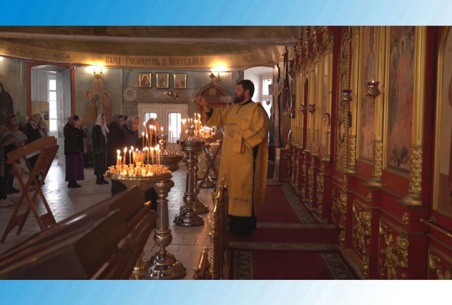 Службы и Таинства, проводимые в храме Петра и Павла