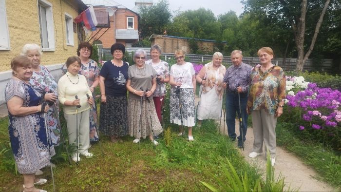 Хотьковские &quot;долголеты&quot; позитивны и полны жизни.