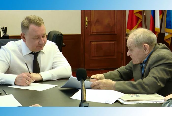 Михаил Токарев выслушал жалобы жителей района
