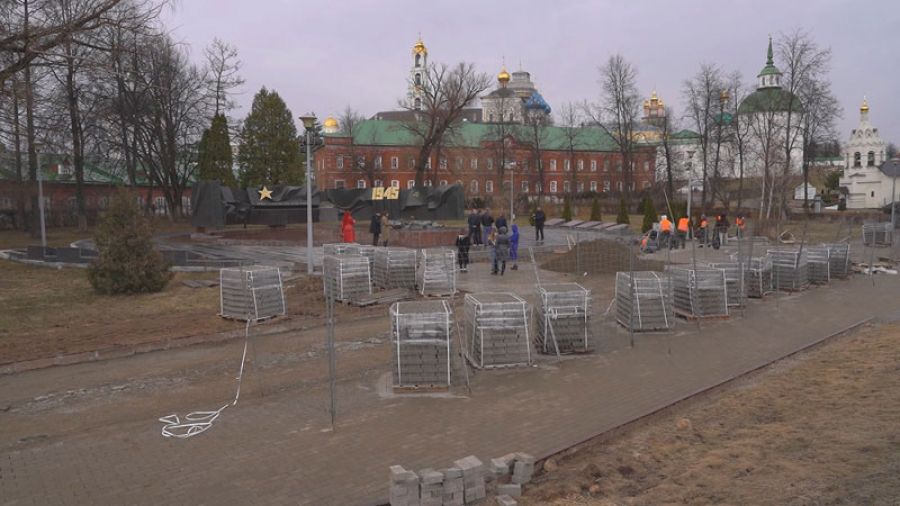 Работы по обновлению Мемориала Славы продолжаются