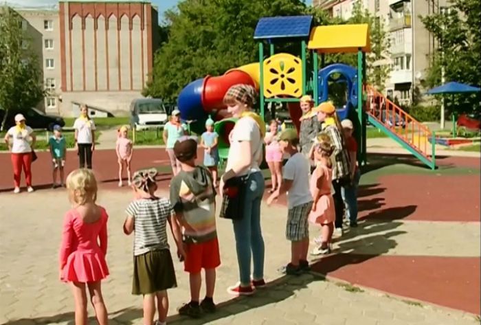 &laquo;Радуге радуйся!&raquo; Чем заняты дети в летние каникулы?