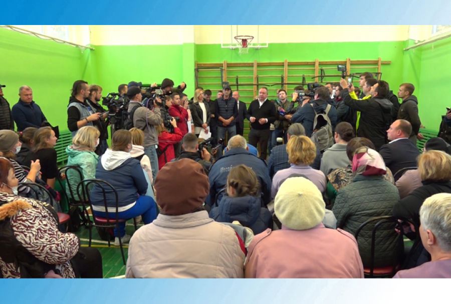 Собрание в Бужаниново после резонансного убийства