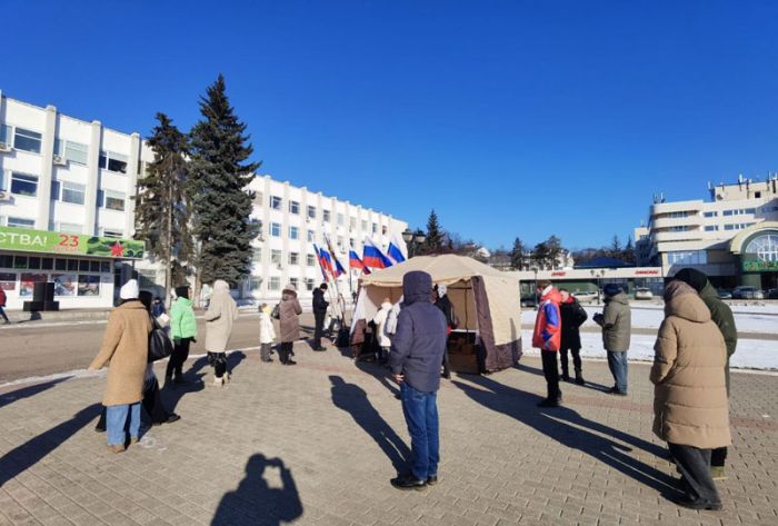 В Сергиево-Посадском округе провели сбор гуманитарной помощи для участников СВО, приуроченный ко Дню защитника Отечества
