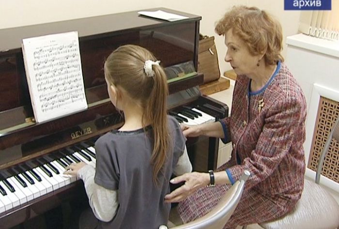 8 новых пианино марки &laquo;Михаил Глинка&raquo; поступило в школы Сергиево-Посадского района