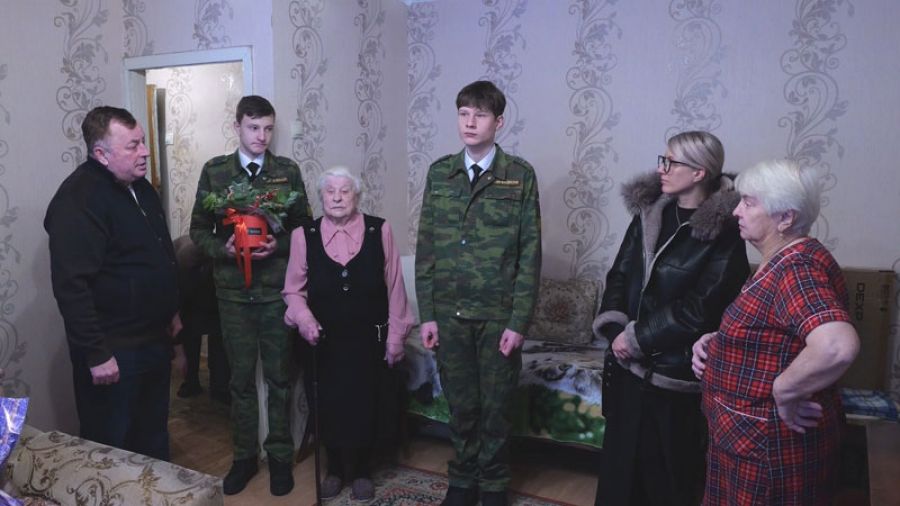 Алексей Вохменцев навестил Марию Владимировну Михееву