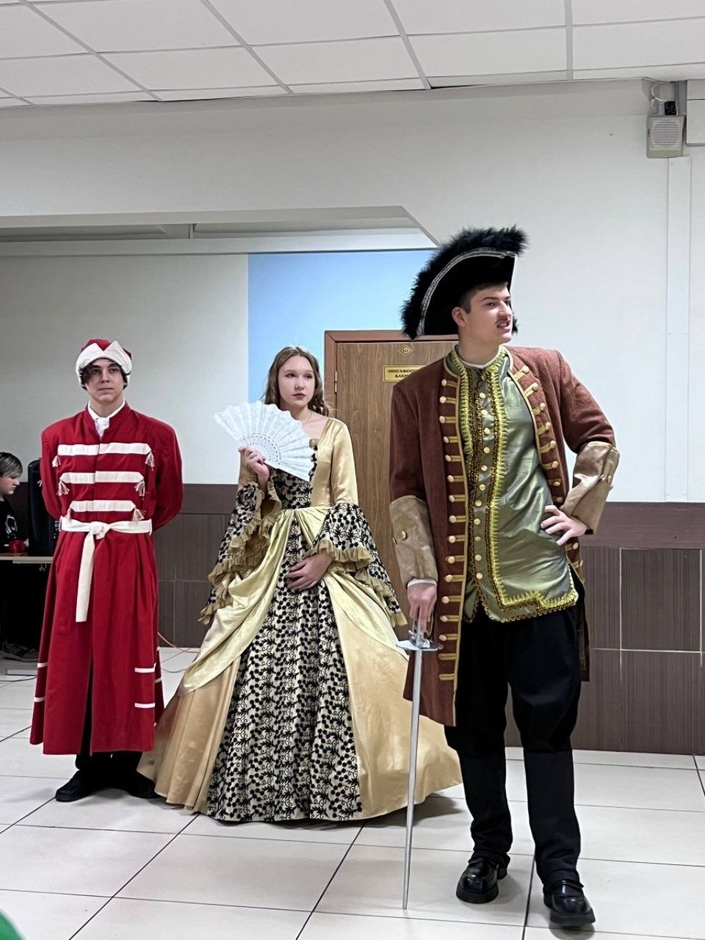 Необычная, уникальная лаборатория в Хотьковской средней школе №5