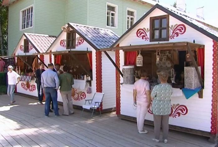«Троицкие гуляния» прошли в эти выходные на Сергиевской улице