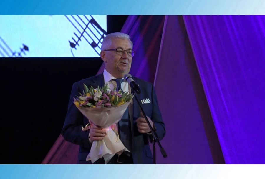 Праздничный концерт для женщин в ДК им. Гагарина