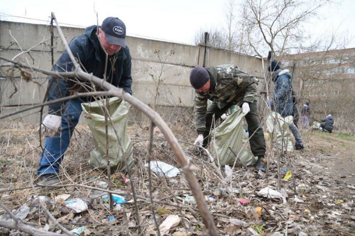 В Сергиево-Посадском округе проходит субботник