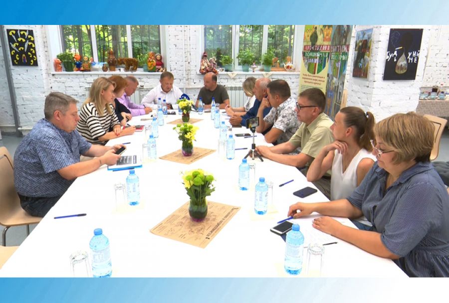 Круглый стол по вопросам ЖКХ в Общественной палате