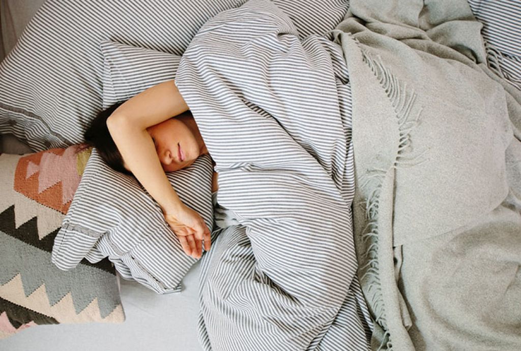 Чем грозит организму длительное недосыпание