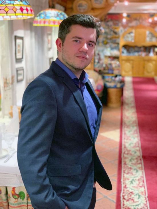 НОВОСЁЛОВ Владимир