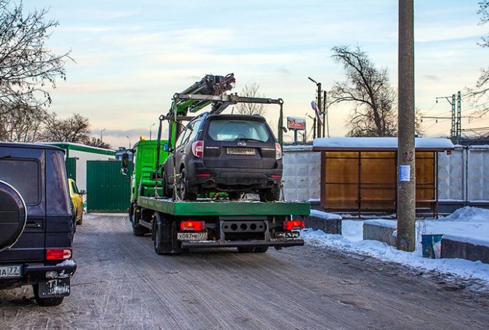 В Подмосковье отменили плату за сутки хранения машин на штрафстоянках