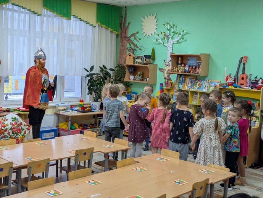 Богатыри и дети. Конкурс «Педагог года» продолжается