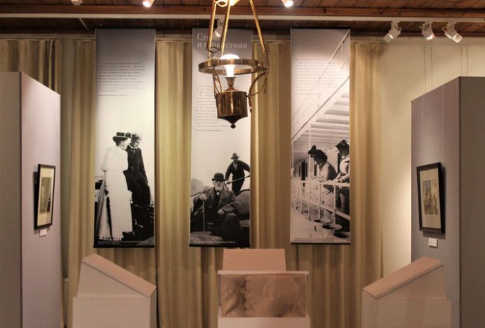 Выставка «Страны и странствия» в Абрамцево