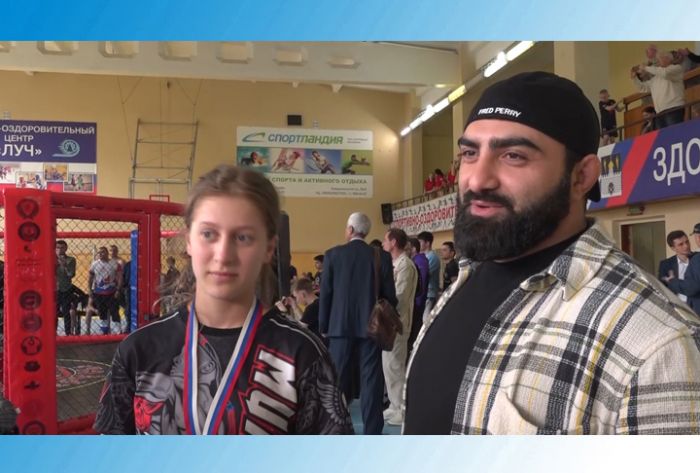 Спортивные победы борцы посвятили Александру Корявину