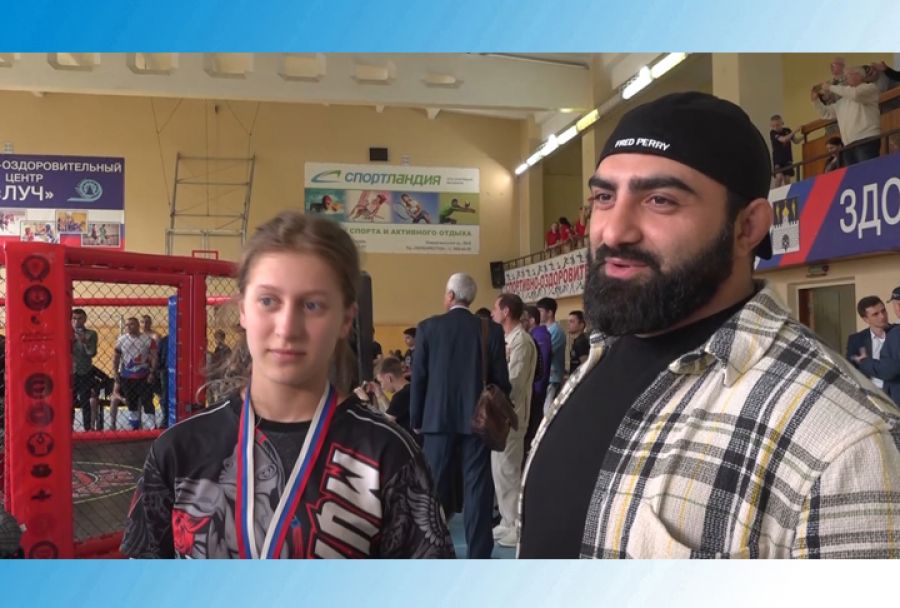 Спортивные победы борцы посвятили Александру Корявину