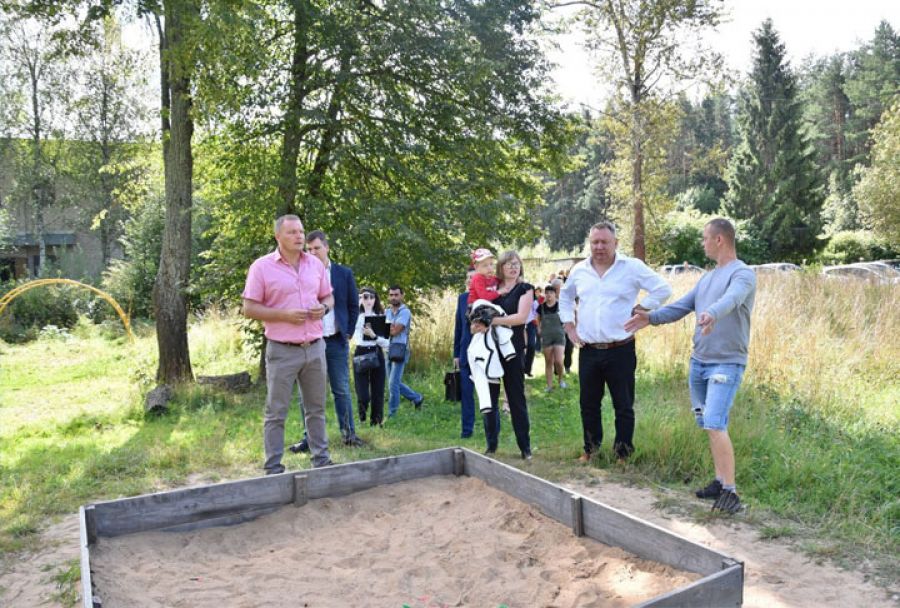 Глава округа привез хорошие новости в военный городок близ Рогачёво