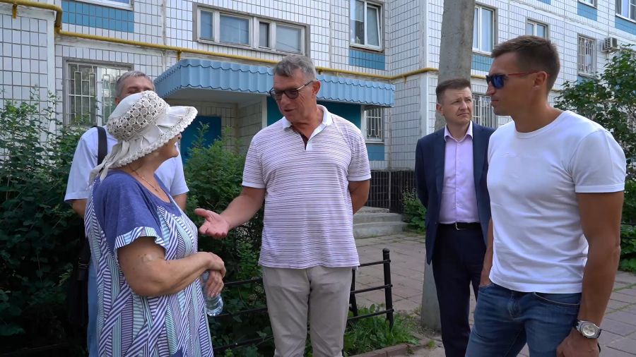 Встретились и решили