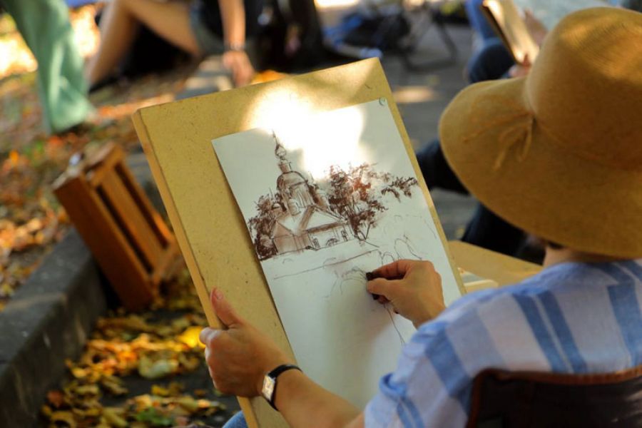 1651 человек приняли участие в самом массовом в России пленэре