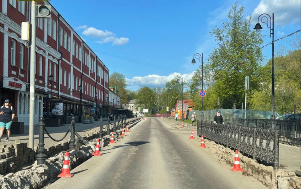 Срок работ по замене бортового камня на ул. Карла Маркса будет увеличен до 24 мая