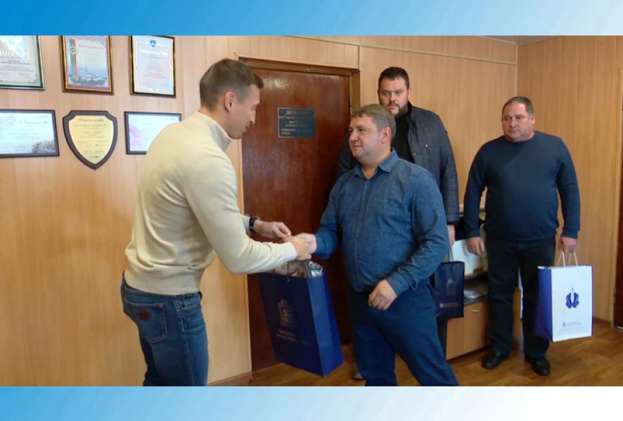 Дорожных рабочих поздравили с профессиональным праздником