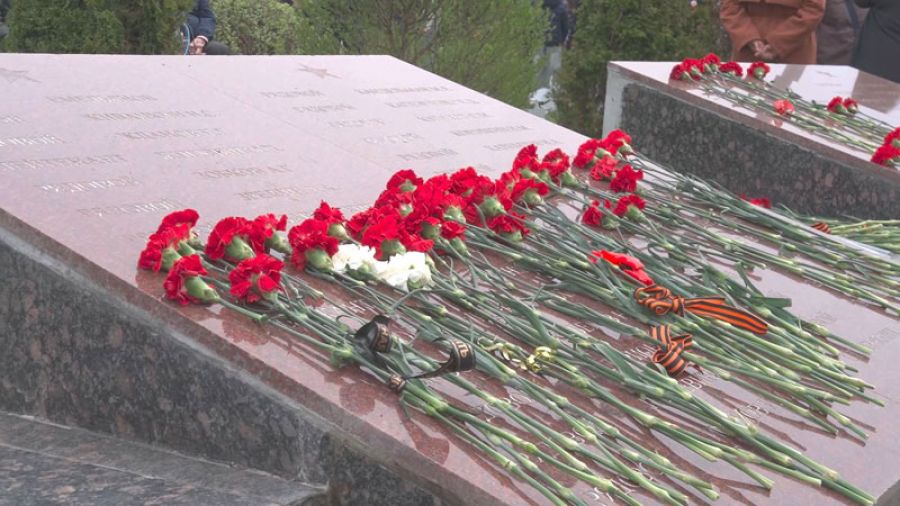&laquo;Специальный репортаж&raquo;. Торжественный митинг у Мемориала Славы