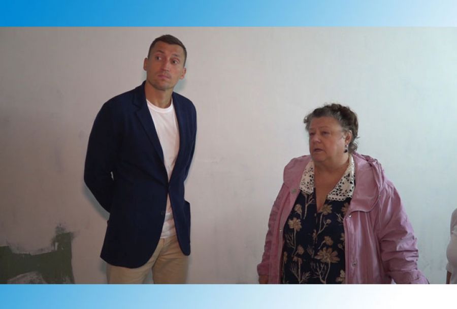 Александр Легков проверил ремонт подъездов