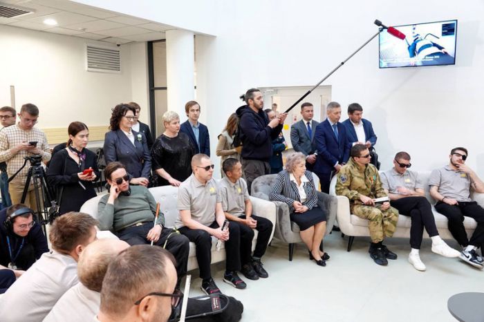 Оксана Ероханова навестила участников СВО, проходящих реабилитацию в центре им. А. Мещерякова