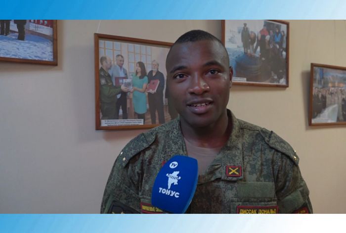 Военные из стран-союзников говорят на языке творчества