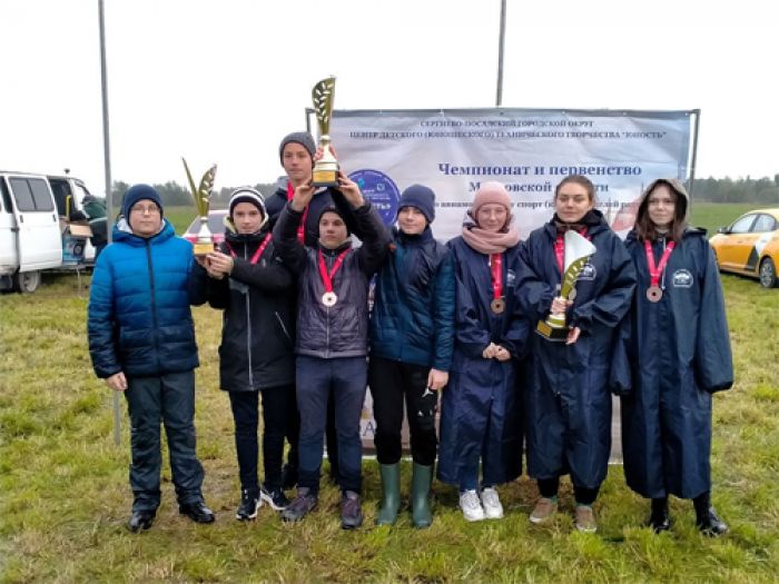 Команда ЦДТТ "Юность" заняла первое командное место на чемпионате Московской области по авиамодельному спорту