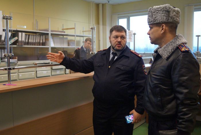Общественники и руководство УМВД проверили качество оказания госуслуг