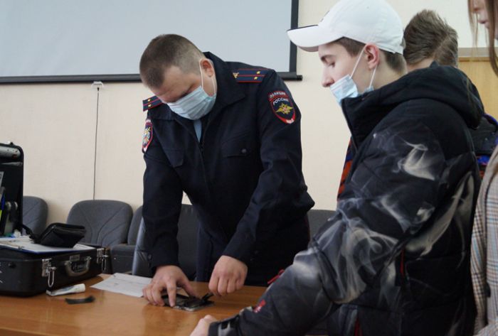 Сотрудники полиции в Сергиево-Посадском г.о. присоединились к акции &laquo;Студенческий десант&raquo;