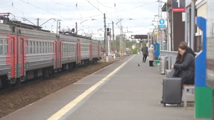 Будьте внимательны и осторожны при переходе железнодорожных путей