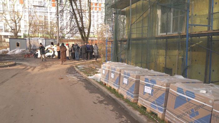 На Инженерной продолжается ремонт дома