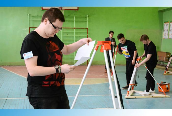 Будущие строители показывали свои навыки и умения