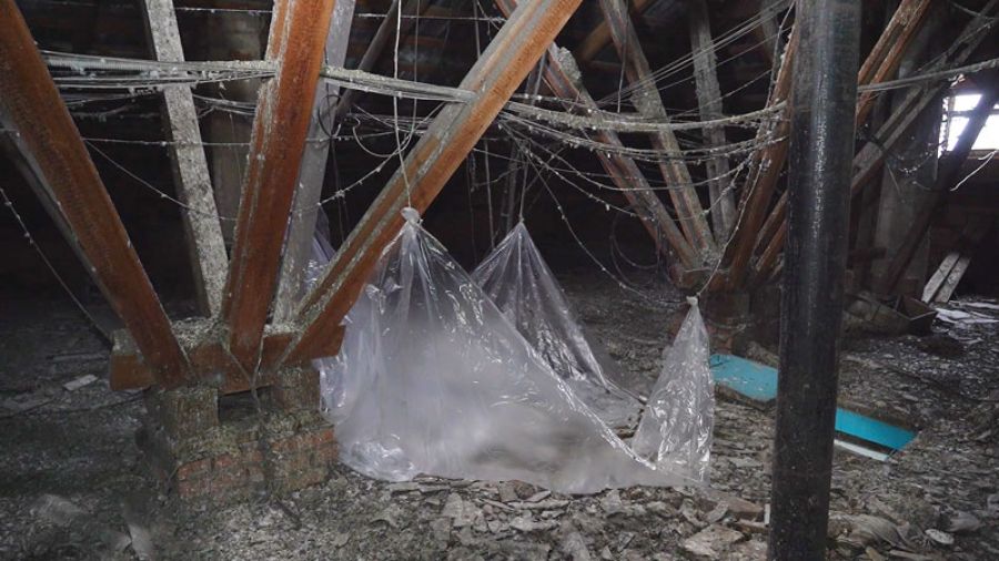 &laquo;Специальный репортаж&raquo;. Весенняя оттепель проверяет кровли на прочность