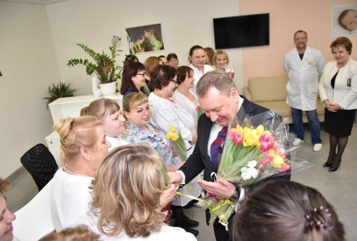 Женский коллектив Областного Центра материнства и детства Сергиево-Посадского ГО поздравил Глава округа