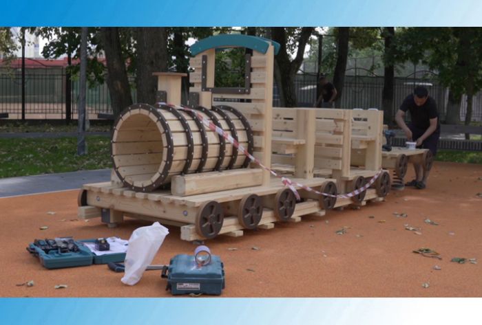 Сквер у Теннисных кортов на Угличе