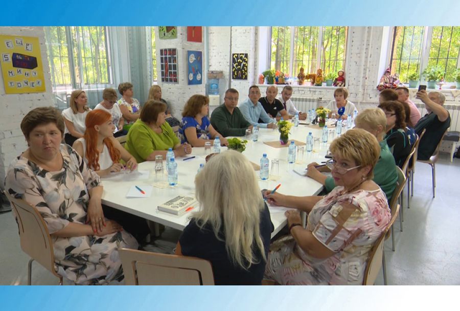 Вопросы образования обсудили на круглом столе в Общественной палате