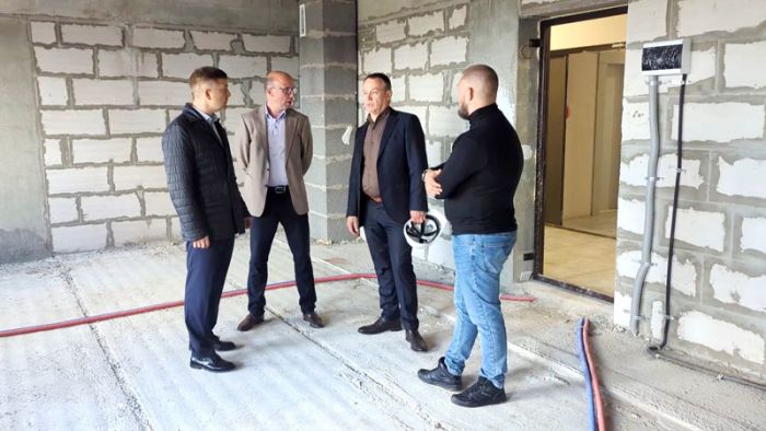 Строительство многоквартирного жилого дома на Московском шоссе &ndash; в разгаре