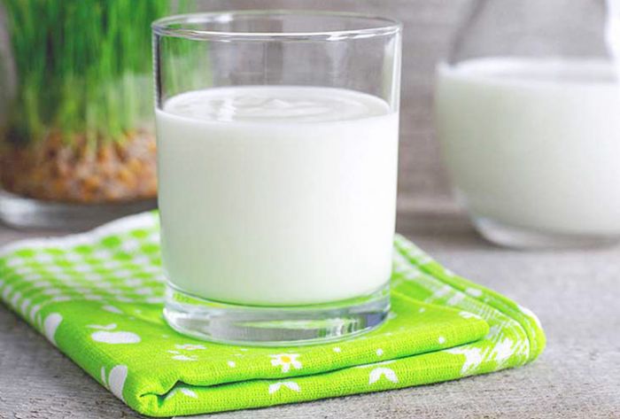 Жителей Подмосковья предупредили о продаже опасных сметаны и масла