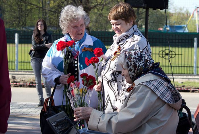 Ветераны в России получат по 10 тысяч рублей в честь Дня Победы