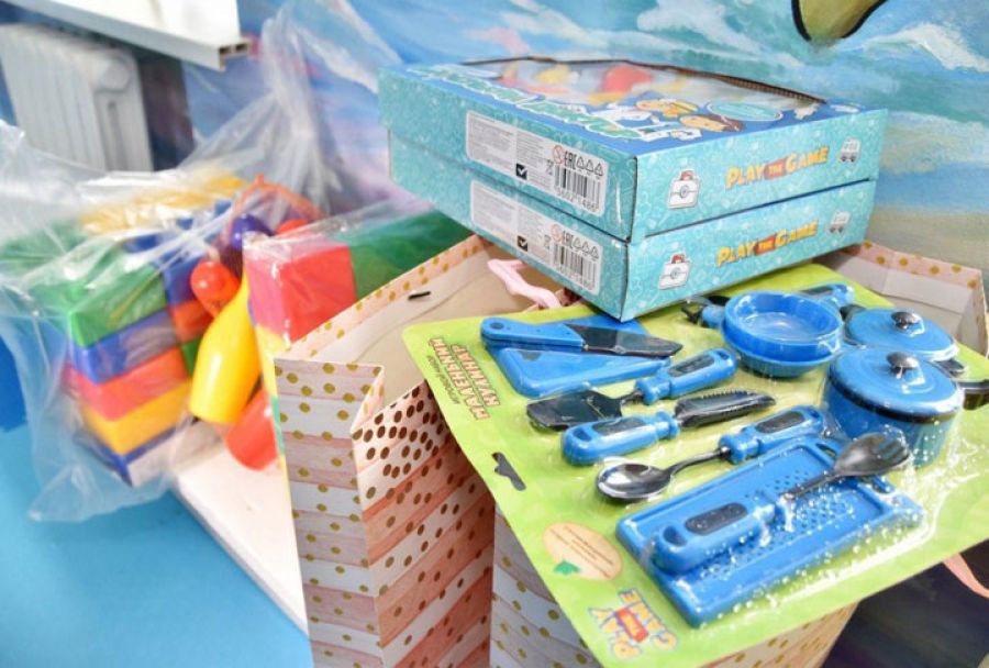 Депутаты Московской областной думы обновили игрушки в «Доброй комнате» в больнице Сергиева Посада