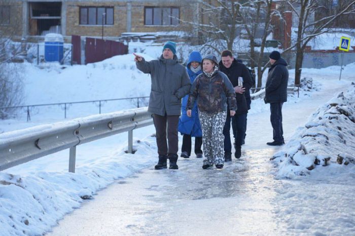 Качество содержания дворов, дорог и общественных пространств проверила глава округа