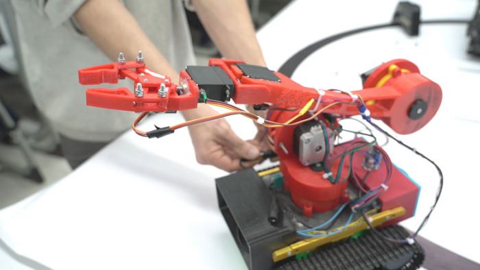 Кружок роботехники вновь открыт в ЦДТТ &laquo;Юность&raquo;