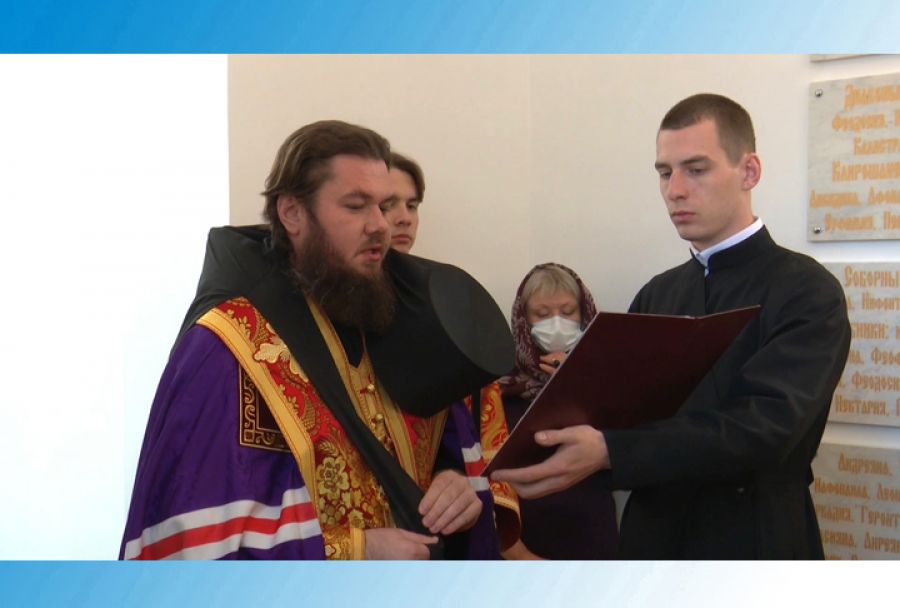 Освящение мемориала воинам-защитникам лавры